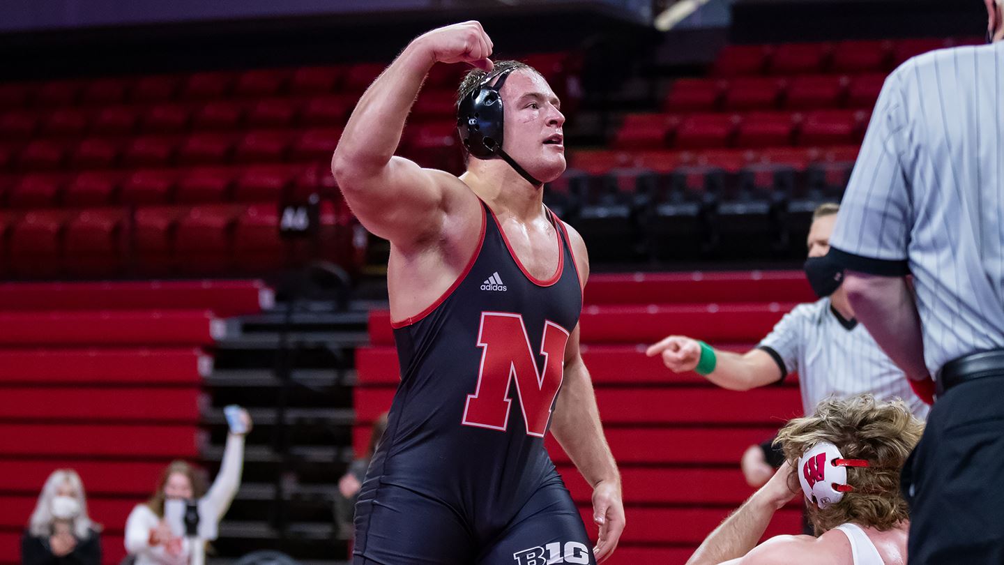 Nebraska Defeats Wisconsin, Finishes 2021 Undefeated at Devaney KNLV